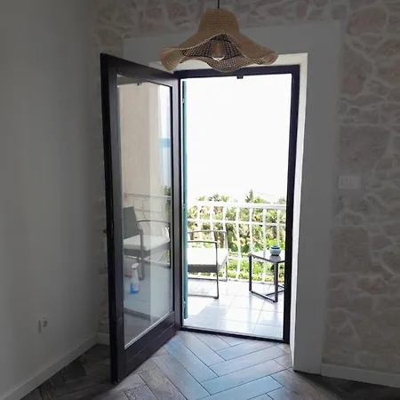 Nebokraj Apartment